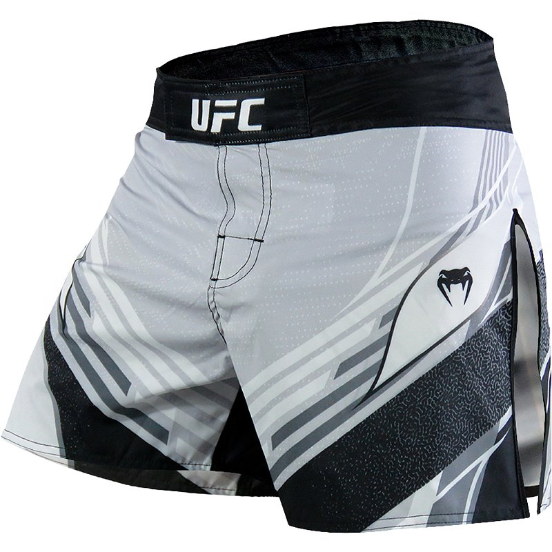 Short UFC Porté En Combat Signé Par Viacheslav Borshev - Pièce Unique De Collection