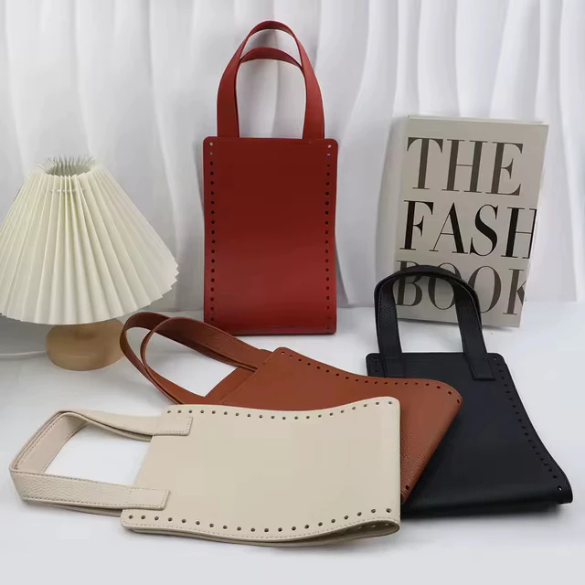 Bolsa Bamp Costura em couro sintético
