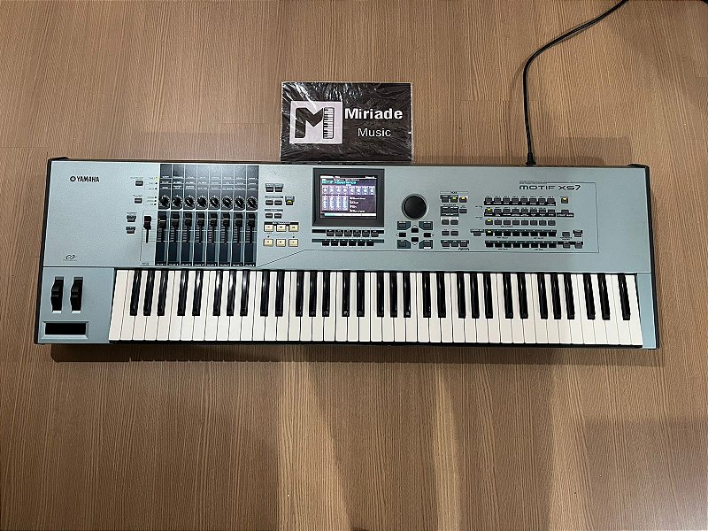 ヤマハ Teclado Workstation Yamaha Motif XS 7 - Em Perfeito Estado de