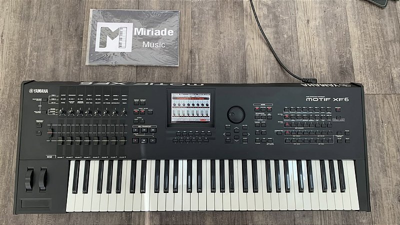 Teclado Sintetizador Workstation Yamaha Motif XF 6 - Produto