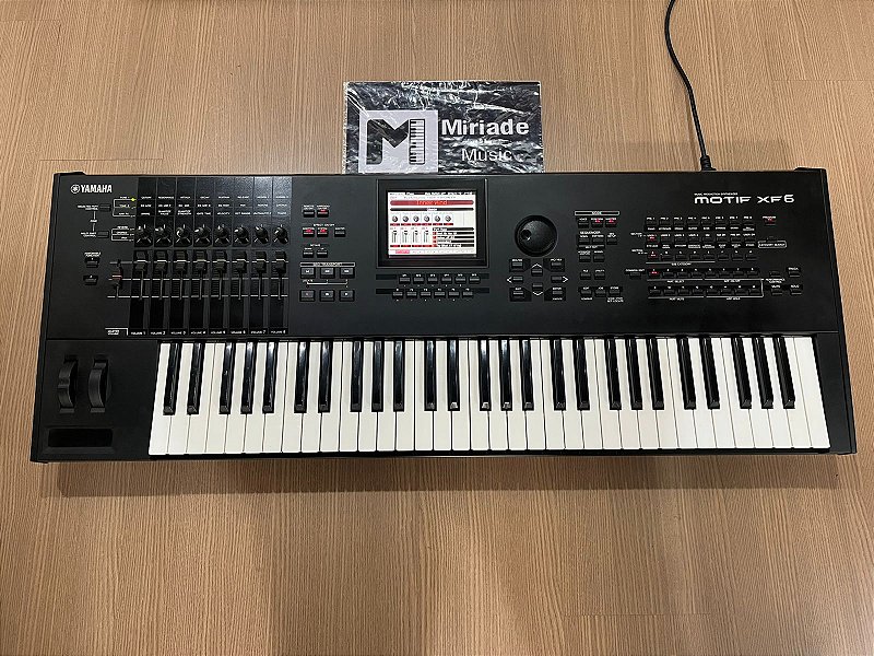 Teclado Sintetizador Workstation Yamaha Motif XF 6 - Produto