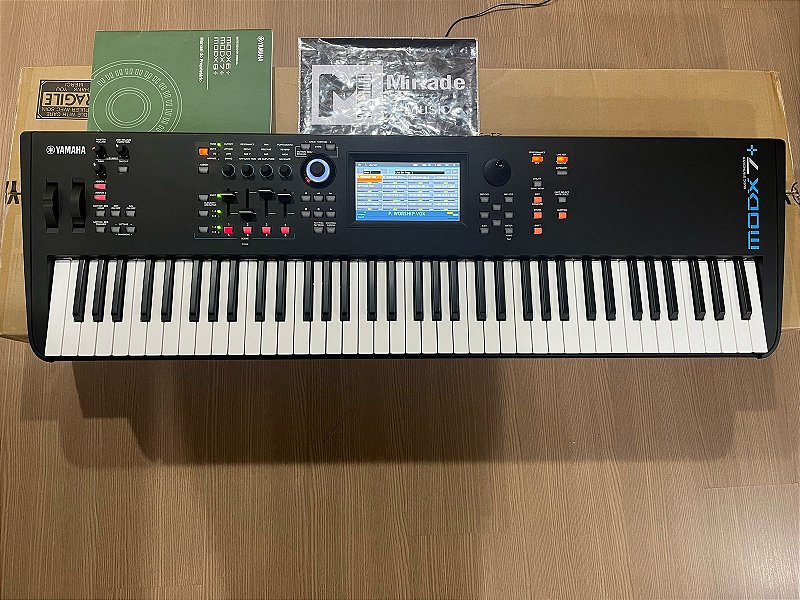Teclado Sintetizador Yamaha MODX 7+ Plus - Produto Novo Show Room
