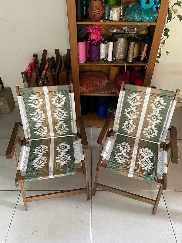 Dupla de Cadeiras de Madeira Noflow - Grafismo