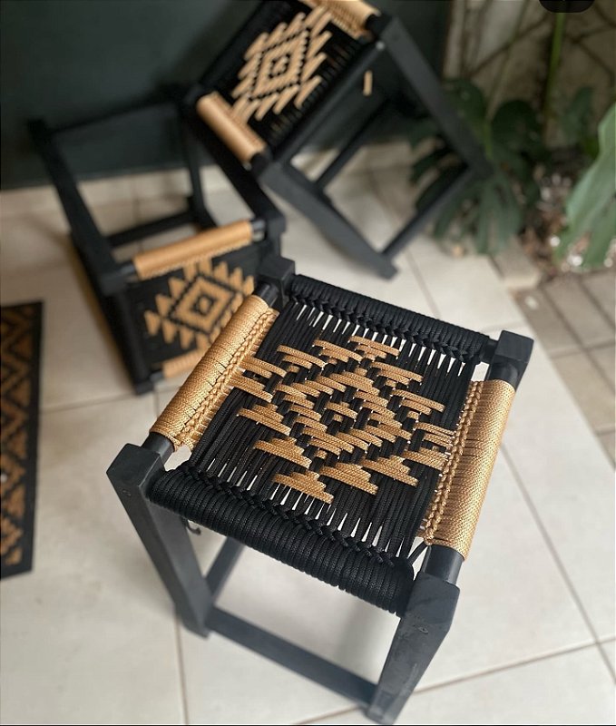 Banquinho de Madeira simples (unidade) - Noflow