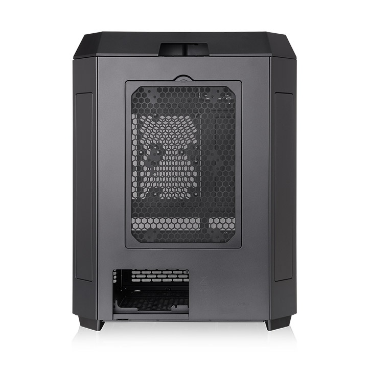 Traseira do Thermaltake The Tower 600