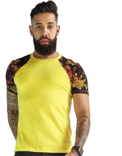 Camiseta Masculina em Viscolycra Amarela e Manga Estampada - Ateliê João  Vieira | JotaVê