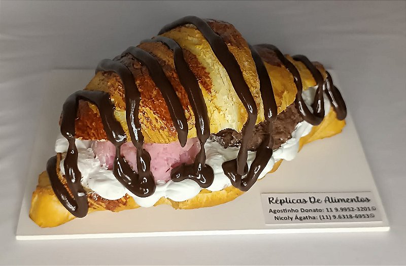 Croissant Especial Com Sorvete