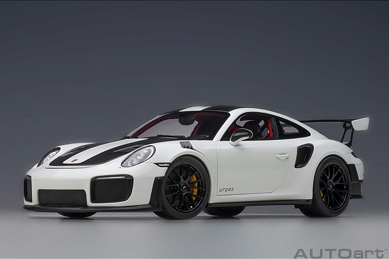 Porsche 911 (991.2) GT2 RS Weissach Package 1:18 Autoart Branco