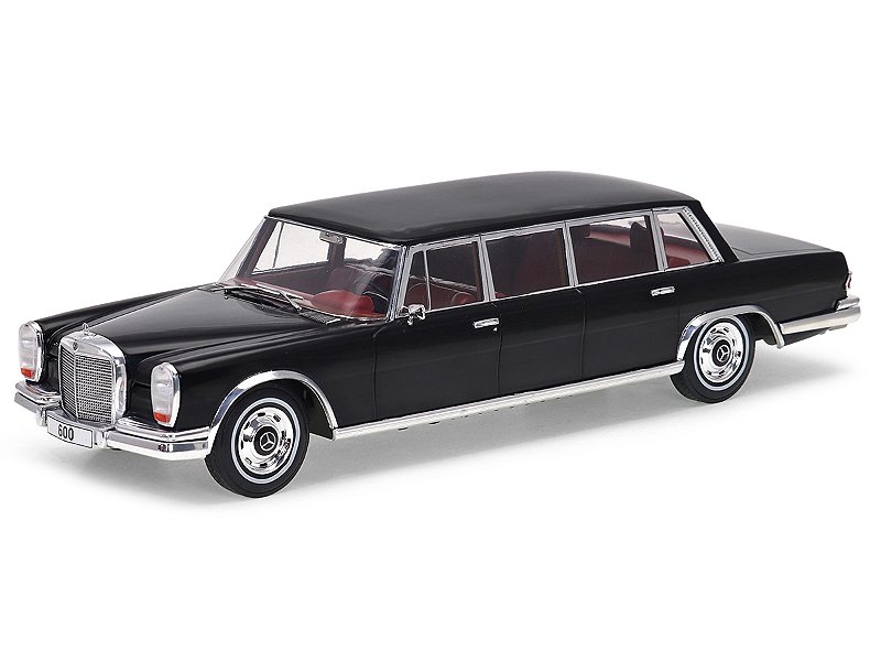 Mercedes Benz 600 Pullman LWB (W100) 1969 1:18 MCG Preto - 20 anos