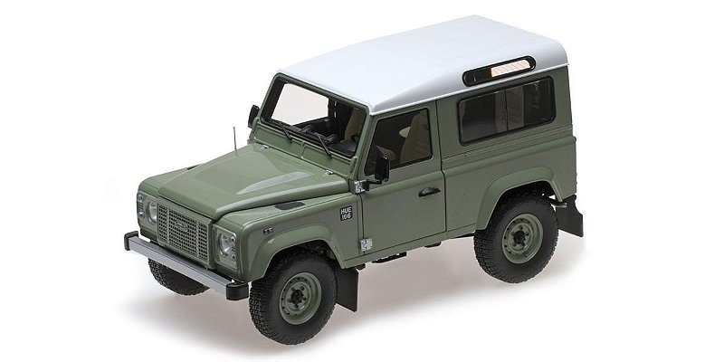 Land Rover Defender 90 Heritage 2015 1:18 Almost Real - 20 anos