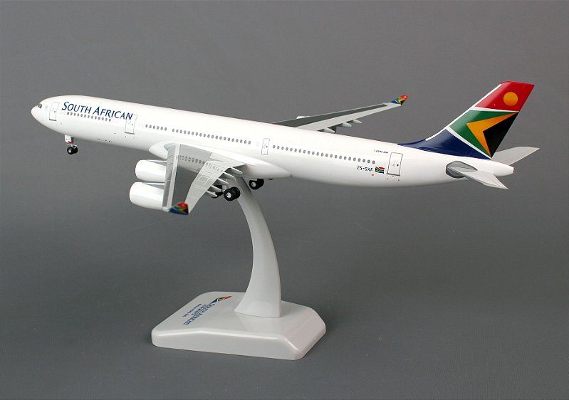 hogan 1/200 中華航空 A340-300 hogan 1/200 中華航空 A340-300 - メルカリ