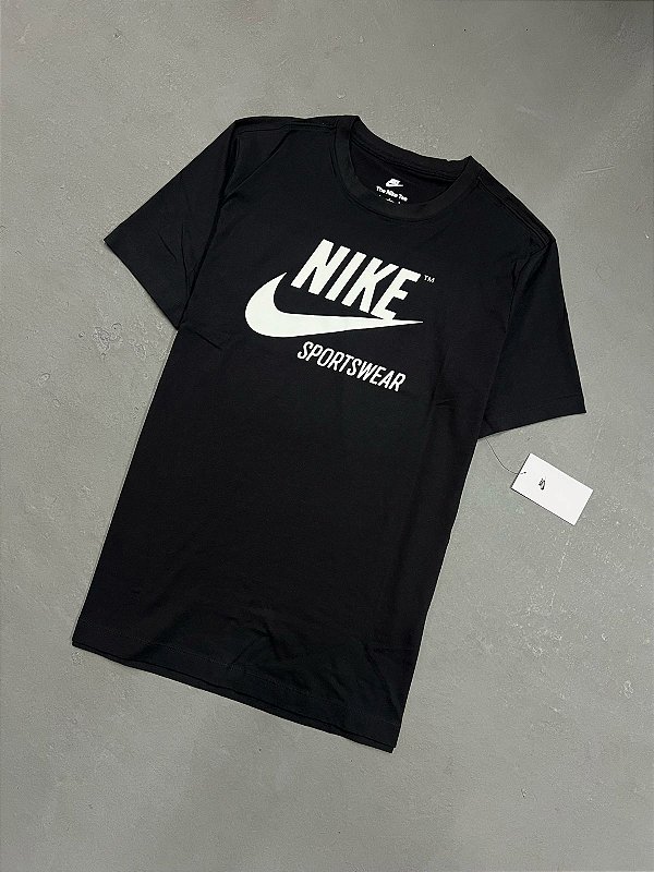 Camiseta Nike Futura Sportswear Preta