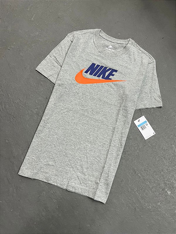 Camiseta Nike Sportswear Essentials Cinza - Loja Vei do tenis- os