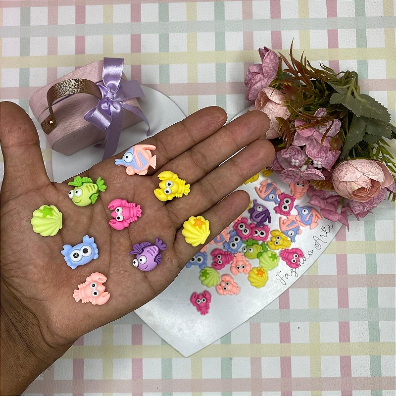 Aplique Bichinhos Fundo do Mar de resina 20mm - 10 unidades