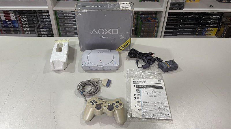 Console Playstation One Slim - PS One Baby Japonês SCPH-100 Console Playstation One Slim - PS One Baby Japonês SCPH-100