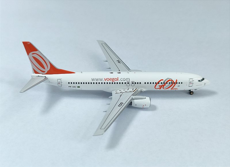 Panda Models 1:400 GOL Linhas Aéreas Boeing 737-800 - Pedro Miniaturas