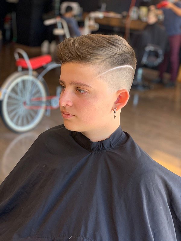 Mid fade: o que é, dicas para pedir o corte + 30 fotos do estilo