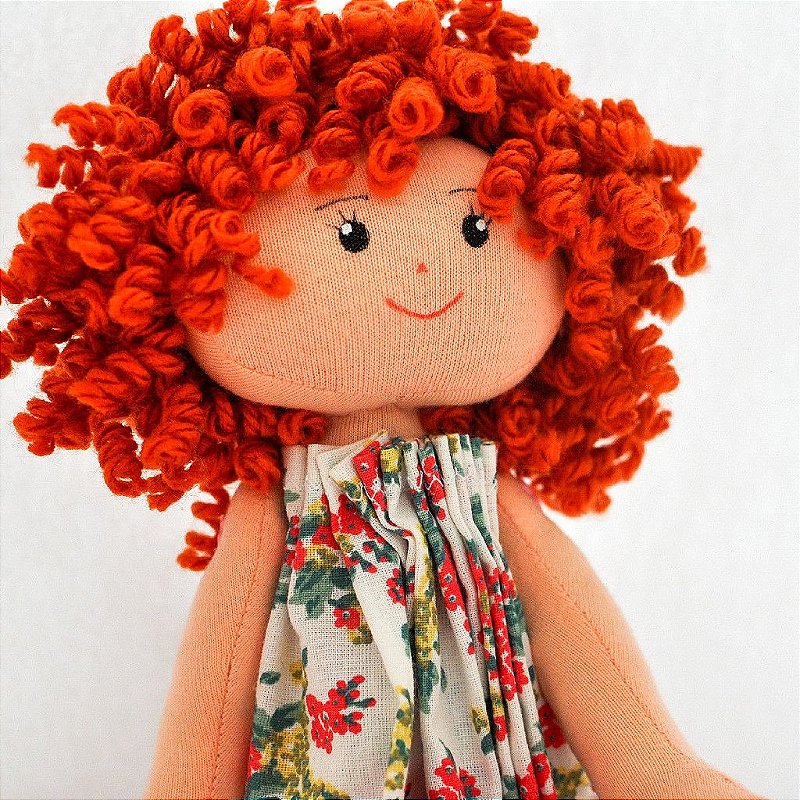 Boneca Cabelo Cacheado RUIVO Artesanal "Amor em Cada Detalhe" - Decoração Alegre e Presente Encantador!