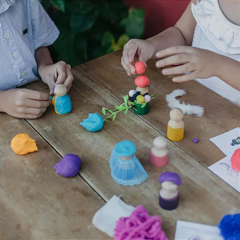 Pessoas: Descubra a Diversidade em Forma de Brincadeira! Brinquedo de Madeira - Lume
