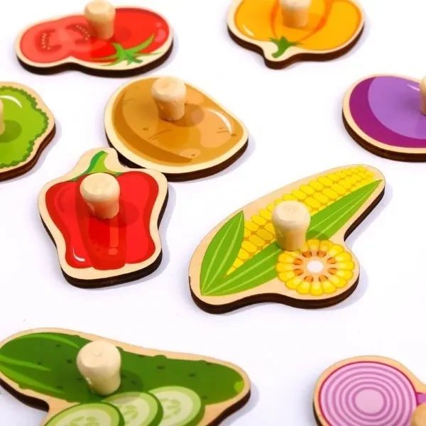 Quebra-Cabeça Encaixe Vegetais Com Pinos Alimentação 18m+ da Tooky Toy
