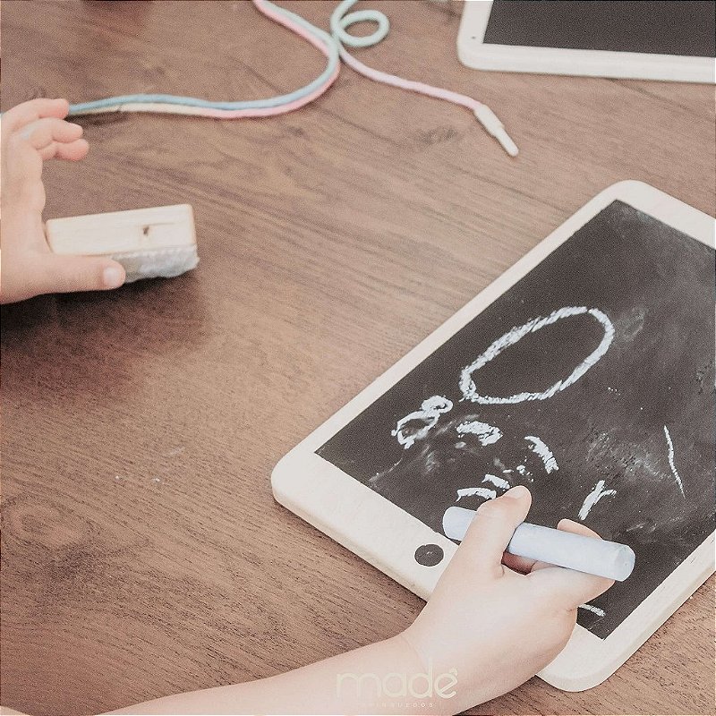 Tablet Lousa de Madeira - Madê Brinquedos