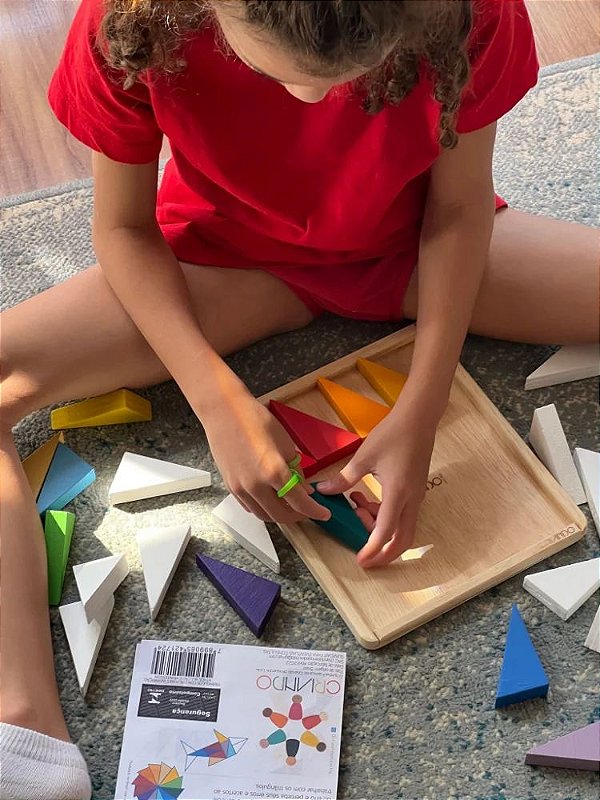 Triângulos Construtores Inspiração Athos Bulcão e Montessori Criando Brinquedos