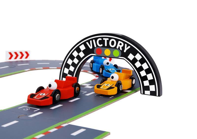 Jogo de Corrida com Pista de Madeira e Carrinhos de Fórmula 1 - Tooky Toy