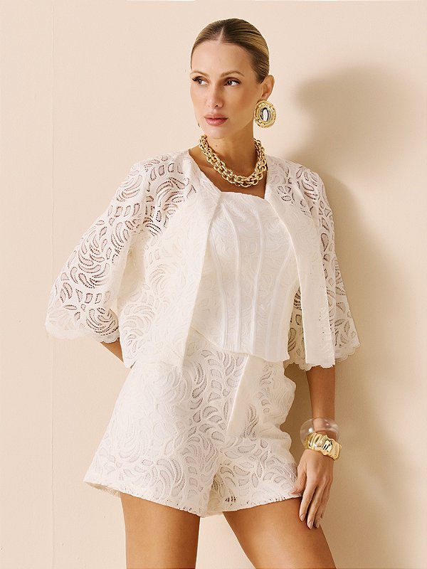 Shorts Feminino de Renda com Detalhes