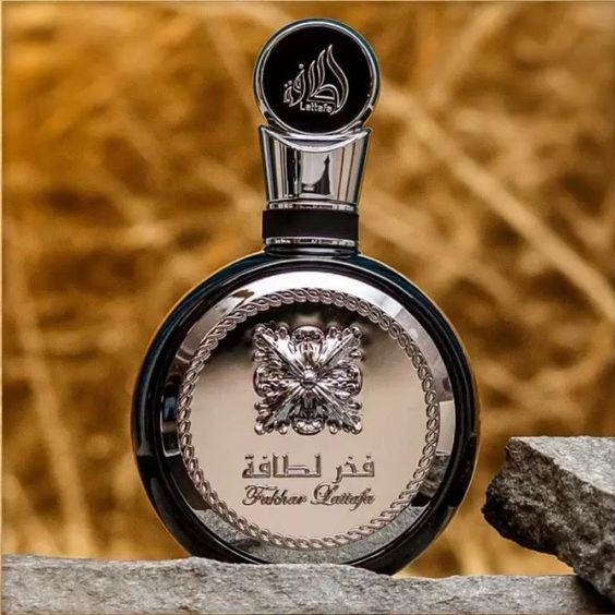 Perfume Fakhar Black Lattafa - Legend Parfum - Loja online Perfume Fakhar Black Lattafa - Legend Parfum - Loja online