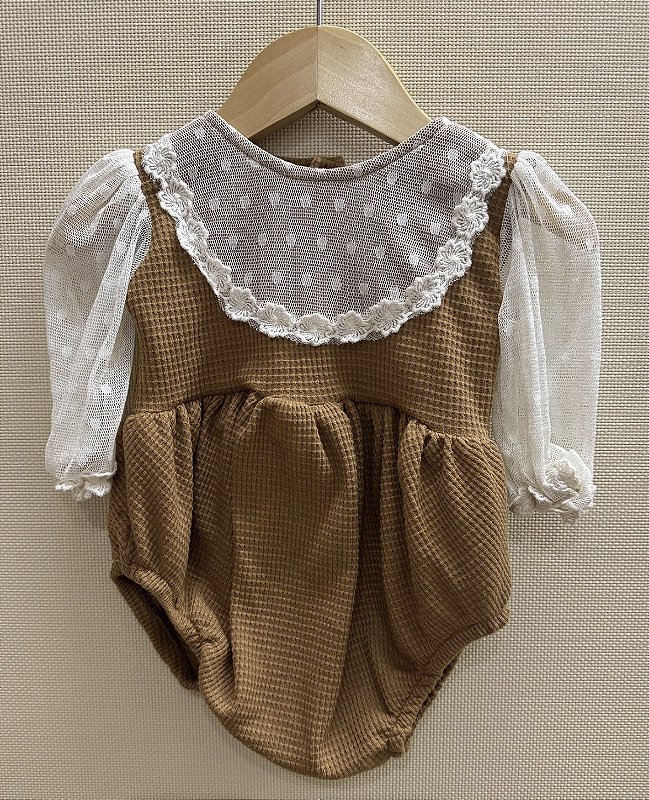 Body Lorena Caramelo Manga Longa