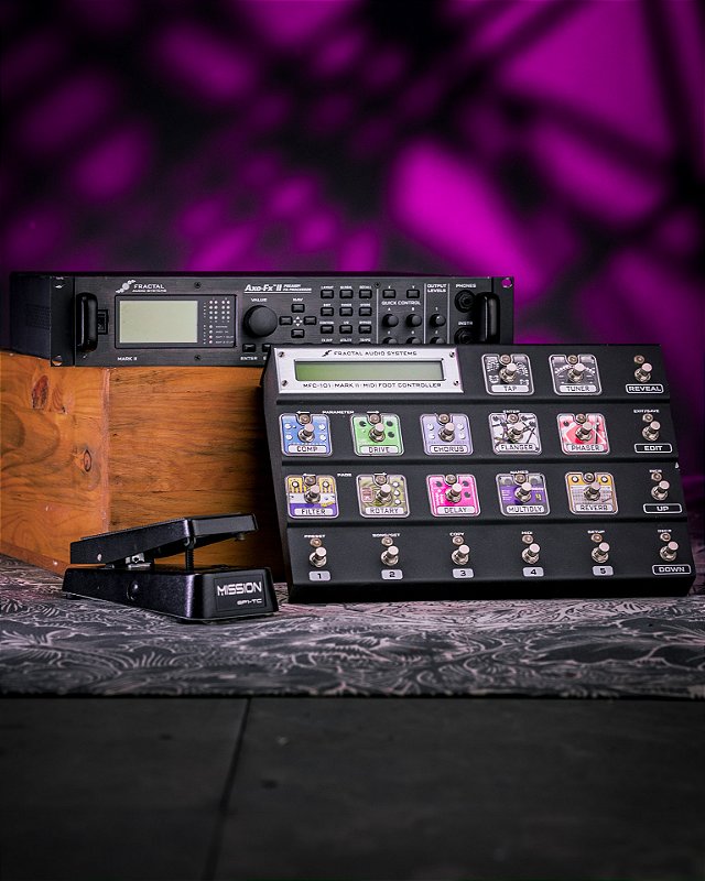 Fractal Audio Axe-Fx II & MFC-101 セット -feed--ff9a8859-editar-