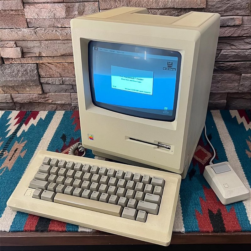 Apple Macintosh 512Ke M0001E 1985 - Computador Antigo Funcional