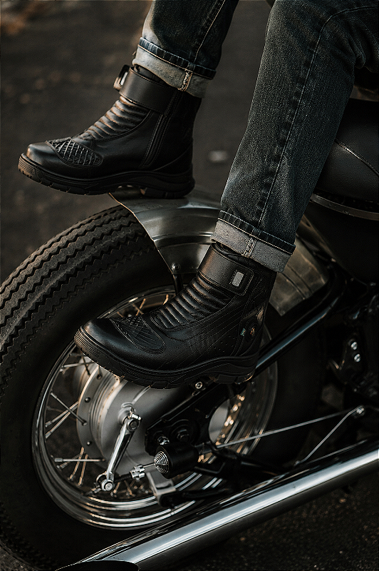 Bota Estilo Motociclista Couro Legítimo Detalhe Refletivo – Marotto Torque 8900