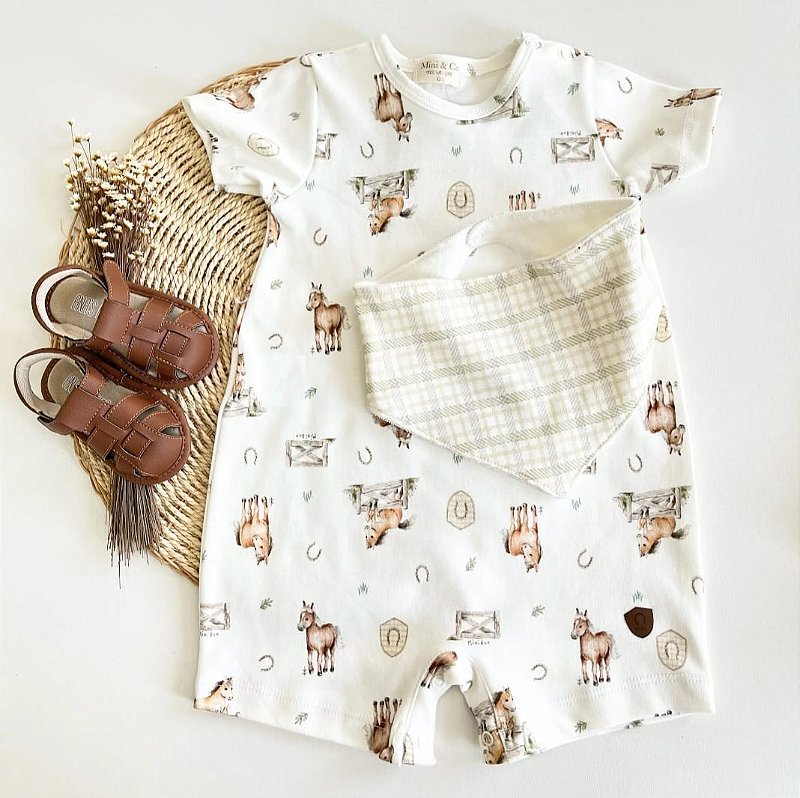 Macacão curto Cavalinhos