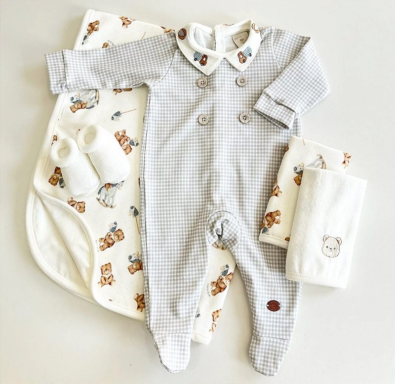 Macacão longo vichi bordado