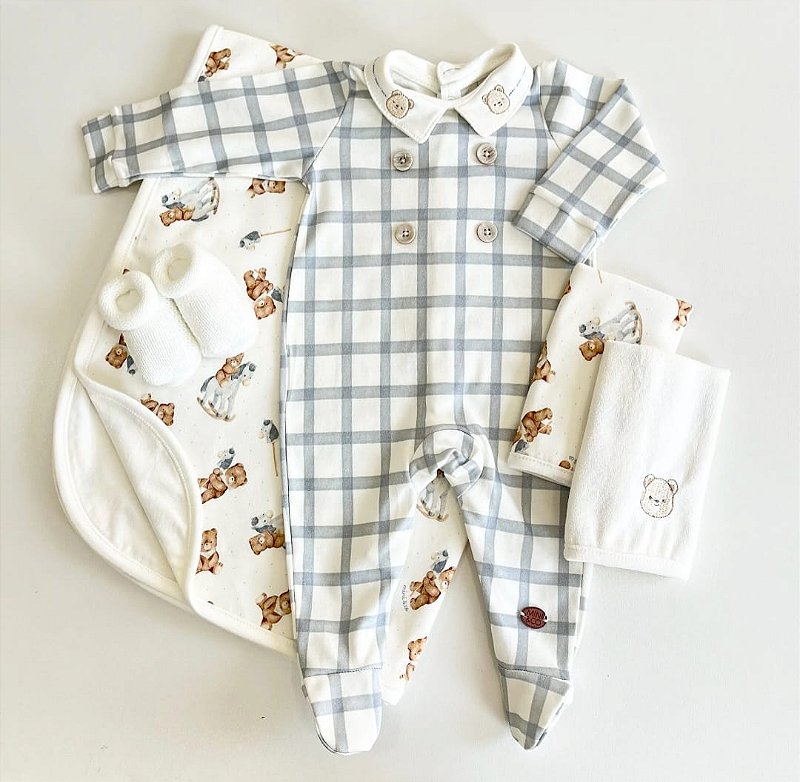 Macacão longo vichi largo bordado