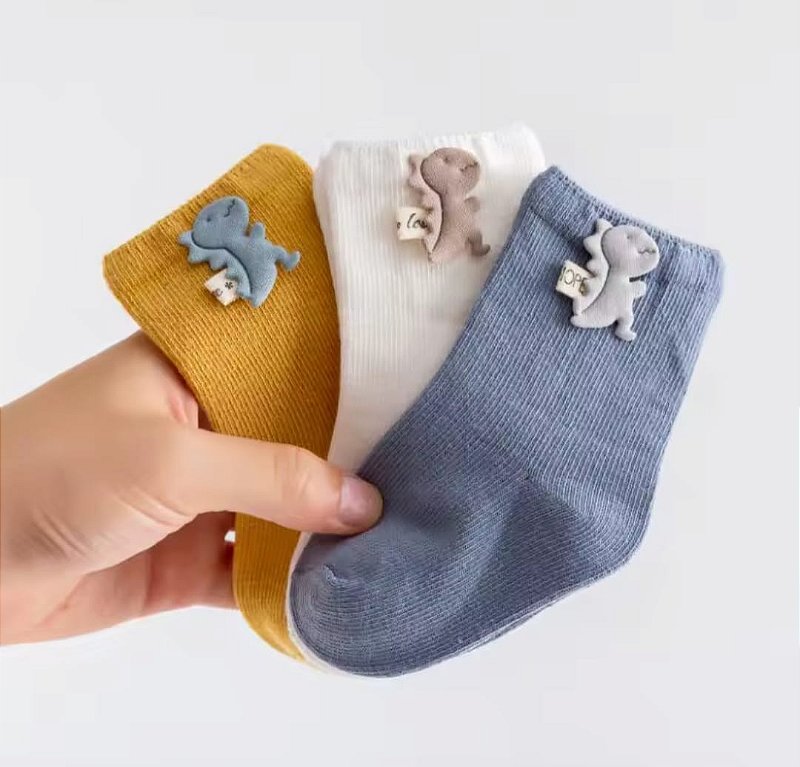 Meia cano médio Caramelo Dino