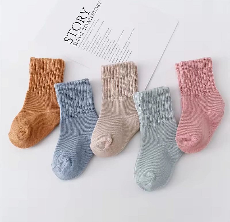 Meia cano médio lisa VERDE