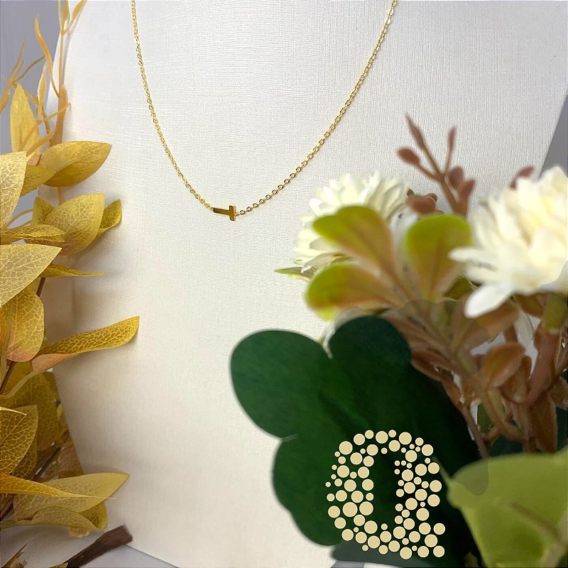 Colar Letra T Liso Dourado