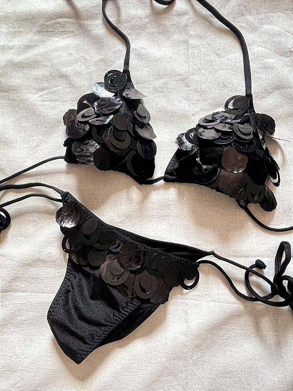 THE BIQUÍNI IVY BLACK