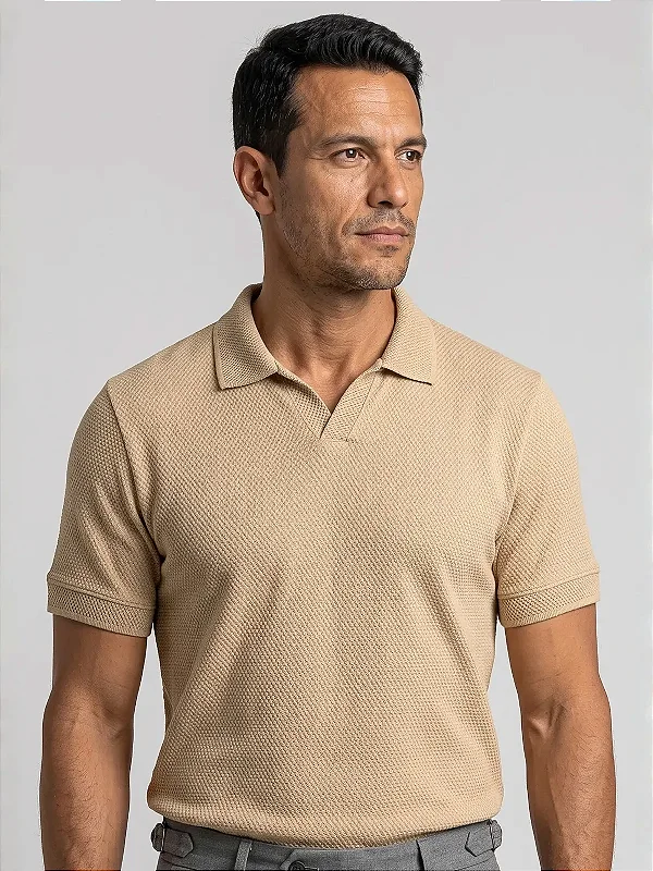 Camisa Polo Masculina Sem Botão Texturizada Bege