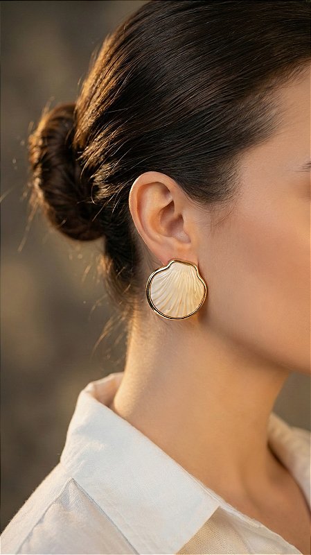 Brinco Concha Resina Off