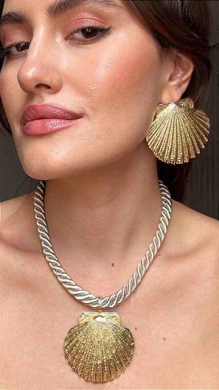 Conjunto Cordão Concha Dourado