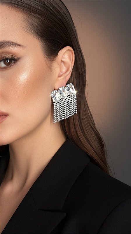 Brinco Chatons Com Strass