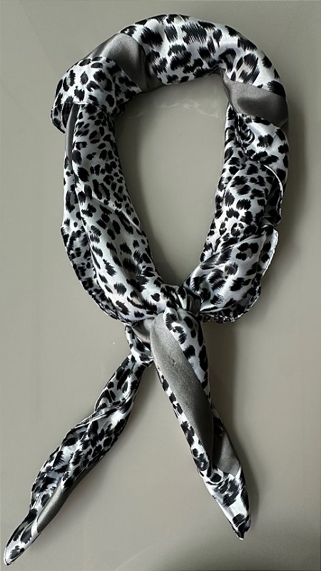 Lenço Animal Print Acetinado