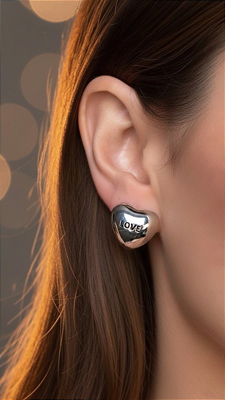 Brinco Coração Folheado Love Prata