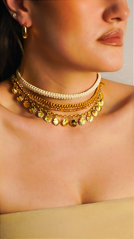 Choker Mini Conchas Cordões Dourado