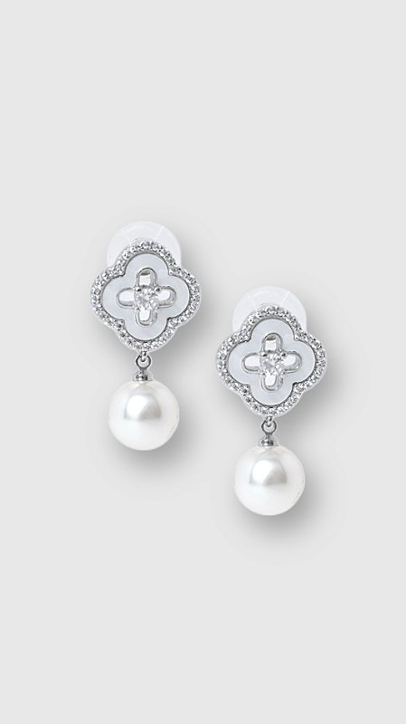 Brinco Insp Van Cleef Alhambra Madrepérola Prata