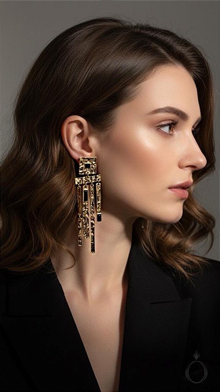 Brinco Insp Givenchy Alongado Dourado