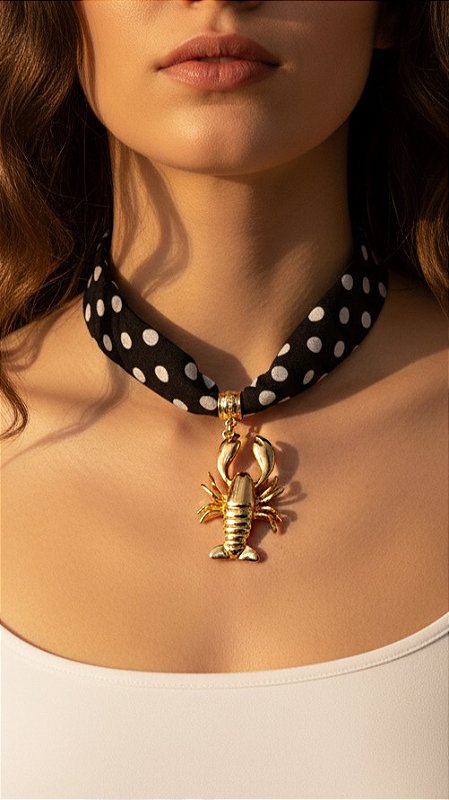 Colar Bandana Poá Pingente Lagosta Dourado
